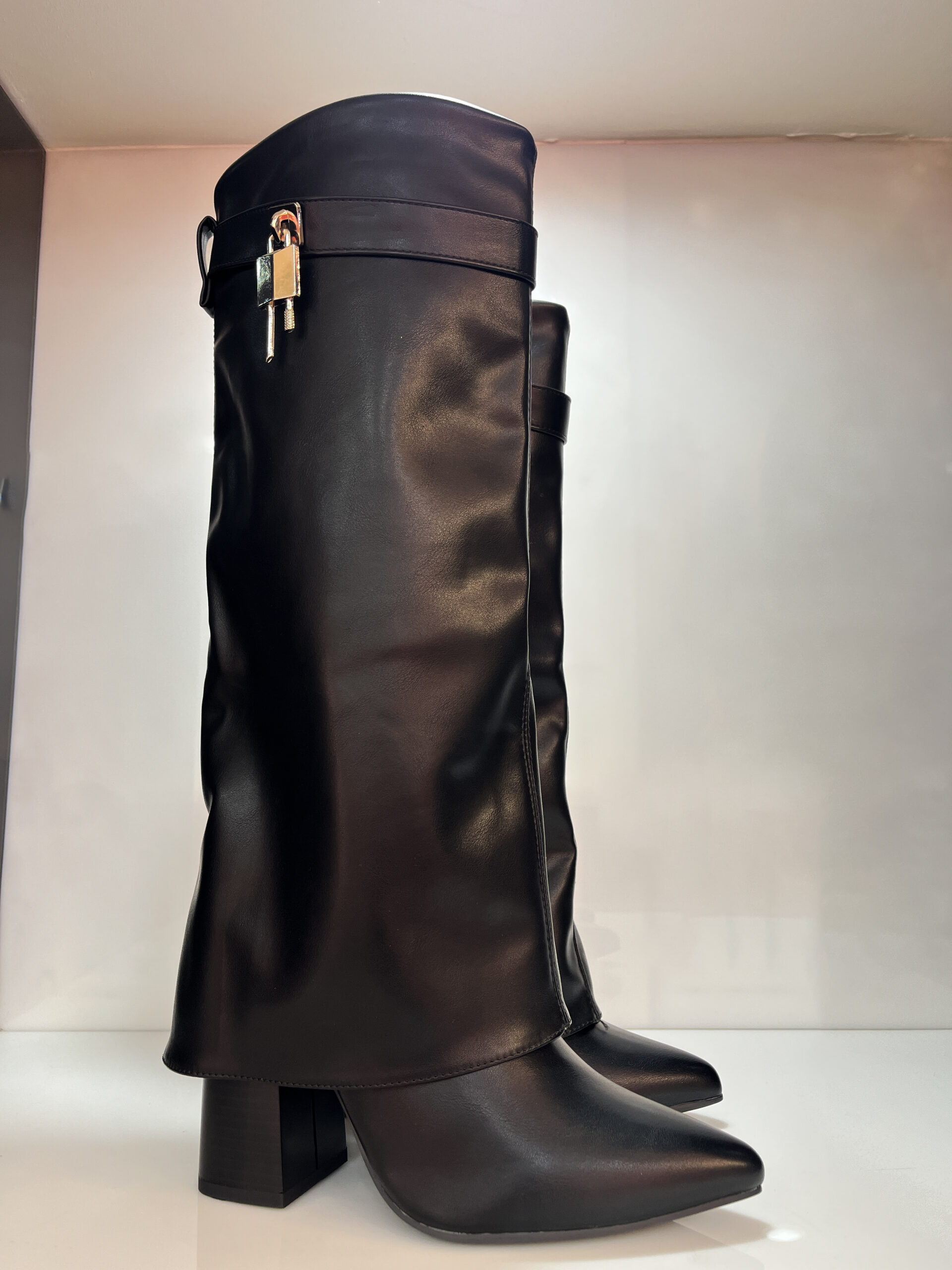 BOTA TACO CANDADO - Imagen 2