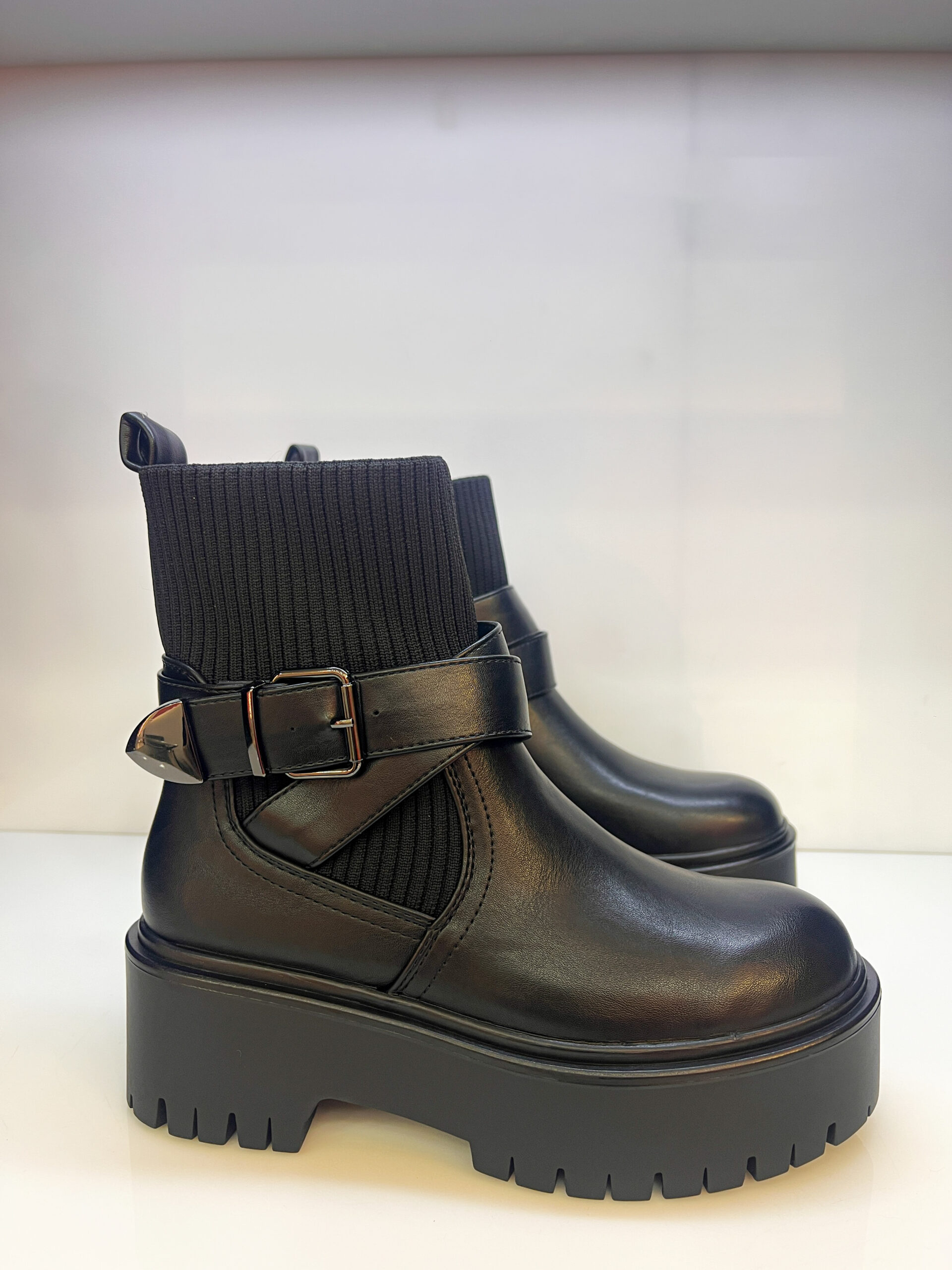 BOTIN PLATAFORMA CORREA