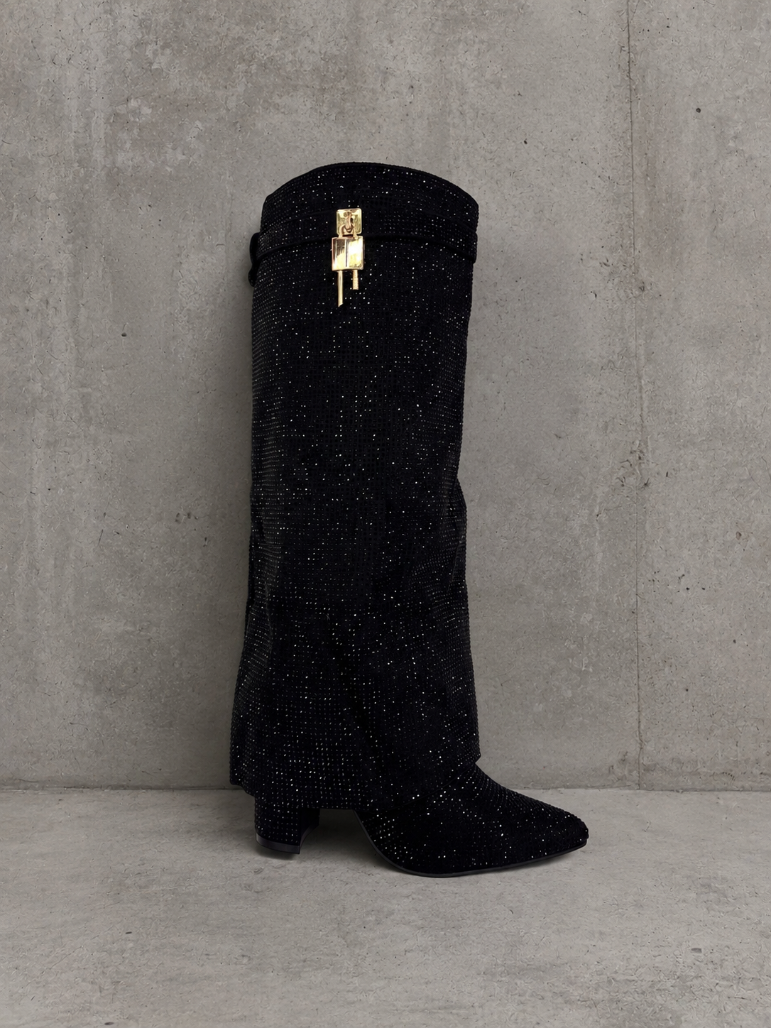 BOOT ALTA TACO CANDADO BRILLO NEGRO